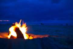 2019-07-15-Forks-Seaside-12-Strand-04-Feuer