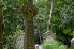 2022-06-28-London-09-Highgate-Cemetery