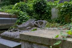 2022-06-28-London-17-Highgate-Cemetery