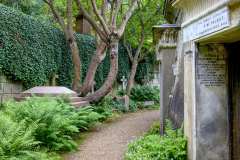 2022-06-28-London-29-Highgate-Cemetery