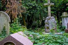 2022-06-28-London-45-Highgate-Cemetery