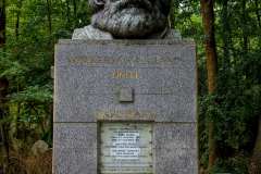 2022-06-28-London-43-Highgate-Cemetery